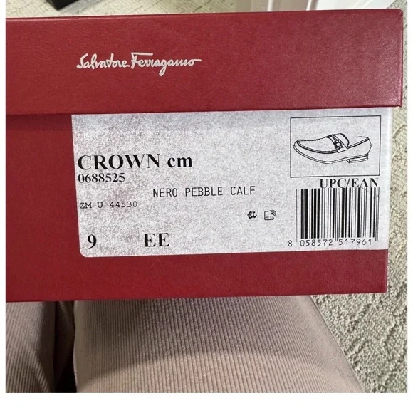 Salvatore Ferragamo Black Leather Loafers - Picture 5 of 5